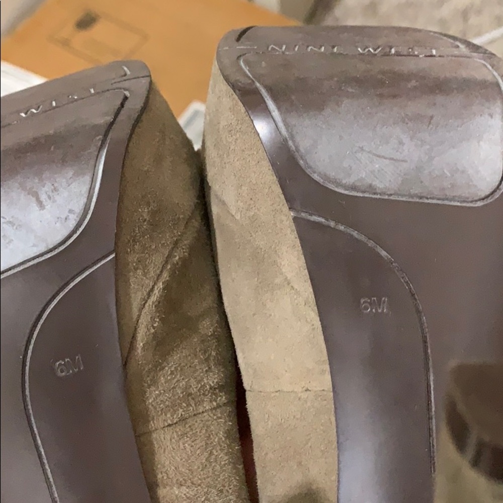 Nine West Pumps - Picture 11 of 11